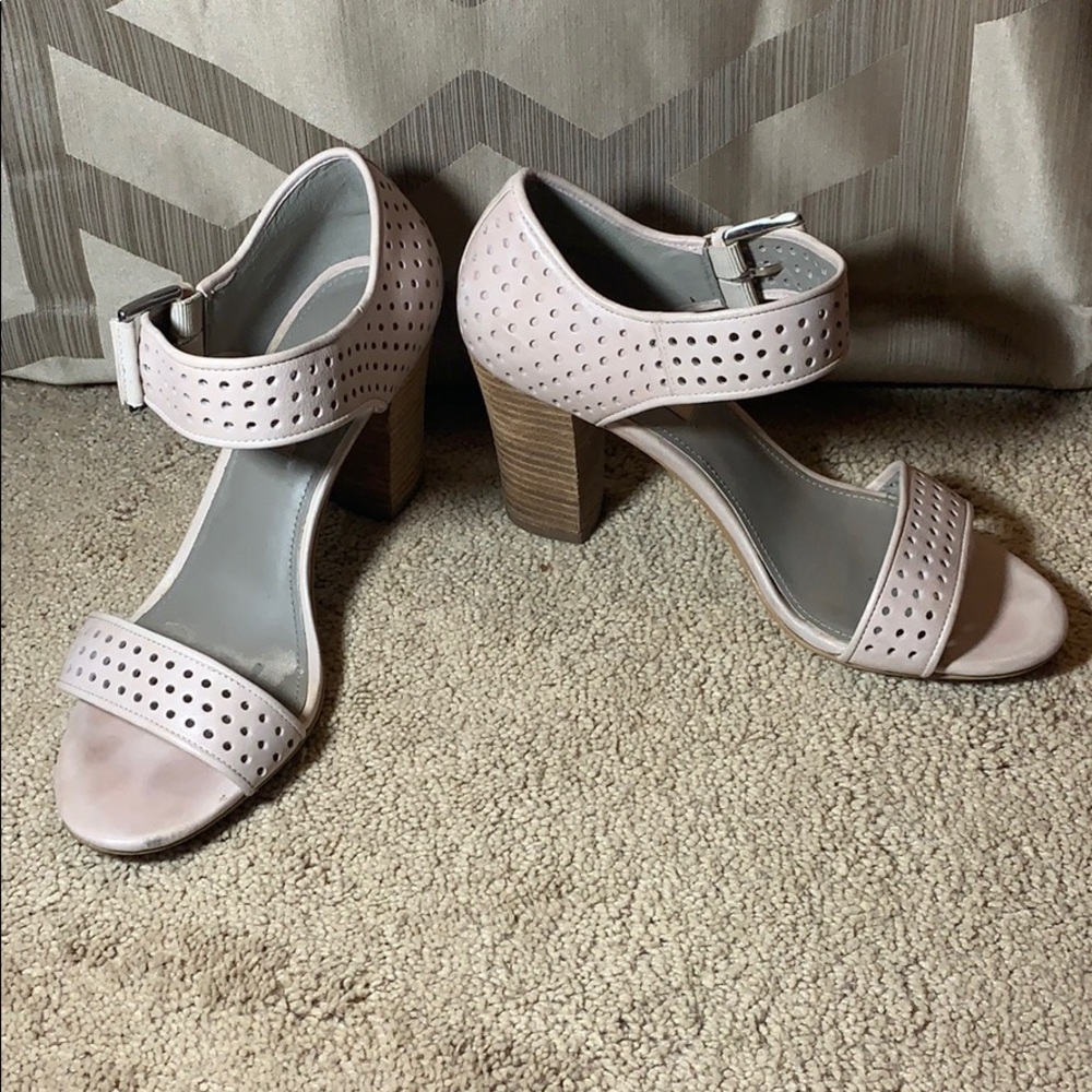 Ecco Sandal Size 38 / 8B